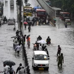 Orange alert in 5 Maha districts; several parts of Kerala's Alappuzha district flooded