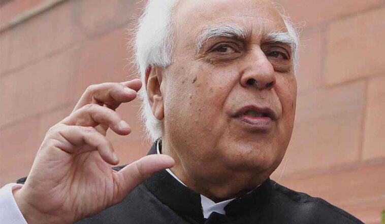 Kapil Sibal to appear for Ghulam Nabi Azad's party in Article 370 hearings