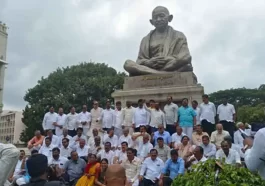 BJP protests against suspension of MLAs, skips Bengaluru assembly session