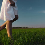 The Health Benefits of Walking Barefoot on Grass