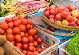The Tomato Crisis Has Not Stopped This Farmer From Pune From Turning A Profit Of Over 2 Crore