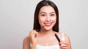 Starting a Lip Tint Business on a Budget: From Passion to Profit