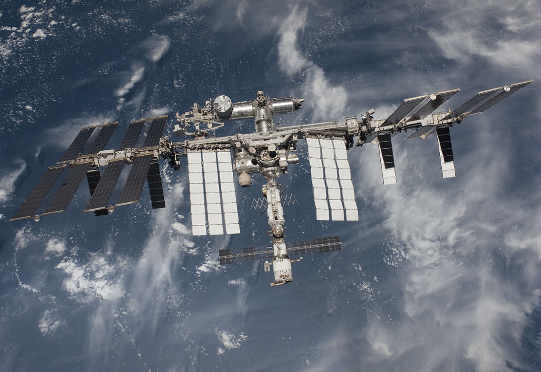 NASA power outage briefly disrupts communication with International Space Station