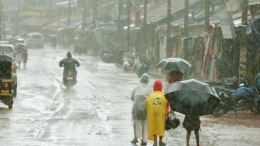 Monsoon tracker: IMD predicts extremely heavy rainfall in these states today.