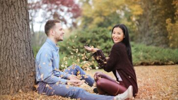 10 Ways to Be More Romantic in a Relationship