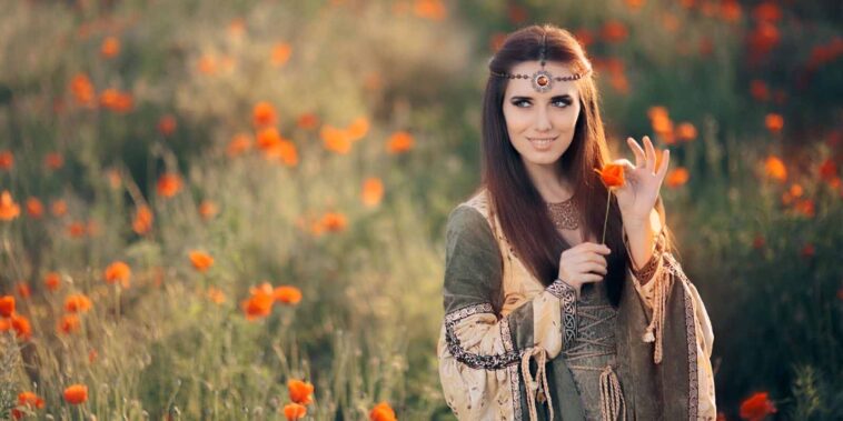 3 Ways Dating Yourself Can Transform Your Love Life