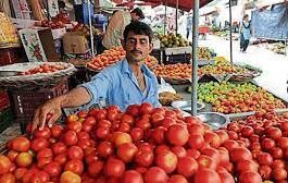 Cheaper tomatoes! The government will sell them at ₹40 per kg from Sunday.