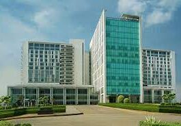 Medanta, DLF to develop 400-bed multi-specialty hospital in Delhi