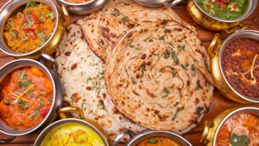 What are the famous dishes to try in Punjab?