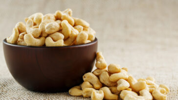 Health benefits of eating cashew