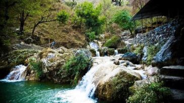 Jharipani Falls: Unraveling Nature's Cascading Beauty in Mussoorie