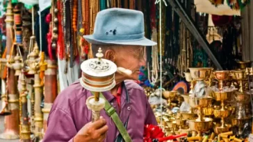 Exploring the Enchanting Charms of Darjeeling: Must-Visit Places