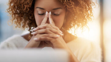 How To Calm Anxiety Attack? Know Symptoms Causes, And Steps To Deal