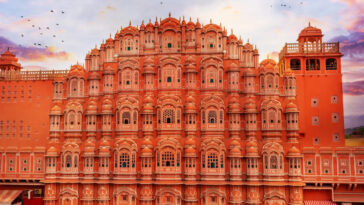 Hawa Mahal: A fairytale palace in Jaipur