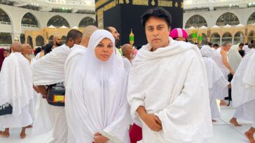 Rakhi Swant Rakhi sawant returns from umrah rakhi sawant umrah rakhi sawant turns into fatima Rakhi Sawant gets a floral welcome at airport rakhi sawant umrah