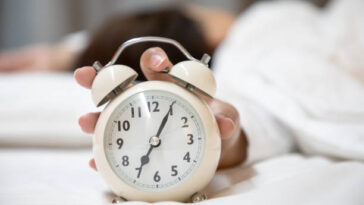 Snooze to Success: How a Good Night's Sleep Is Your Ultimate Workout