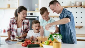 Teach Your Kids Healthy Eating Habits