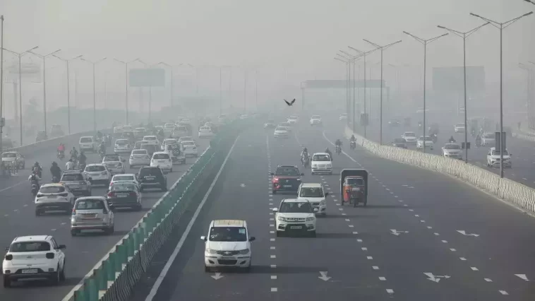 The air quality in Delhi is rated as "very poor," with an AQI of 304. Leading information