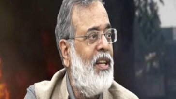 After day-long raids, NewsClick founder Prabir Purkayastha arrested under UAPA.