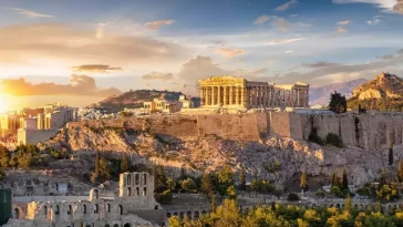 Discover Greece: A 10-Day Journey