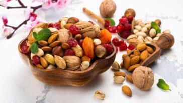 Top 10 Benefits Of Eating Dry Fruits Everyday