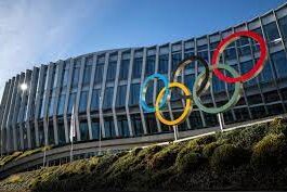 Russian Olympic Committee suspended by IOC over Ukraine move