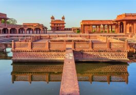 Fatehpur Sikri : A deserted city of Mughal glory