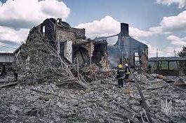 Ukraine reports that Russian bombardment in the Kherson region killed three people.